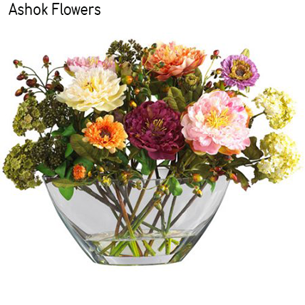 glass vase bouquet